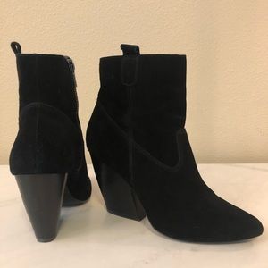 Pelle Moda Suede Boots
